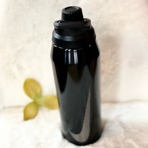 New with tags NIKE HYPERCHARGE CHUG STAINLESS STEEL Vacuum Insulated BOTTLE 32oz